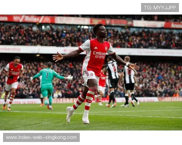 阿森纳中场直塞推动全队攻势向前 阿森纳中场直塞推动全队攻势向前